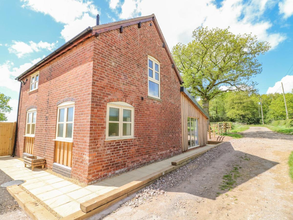 Acorn Lodge Stafford Bagian luar foto