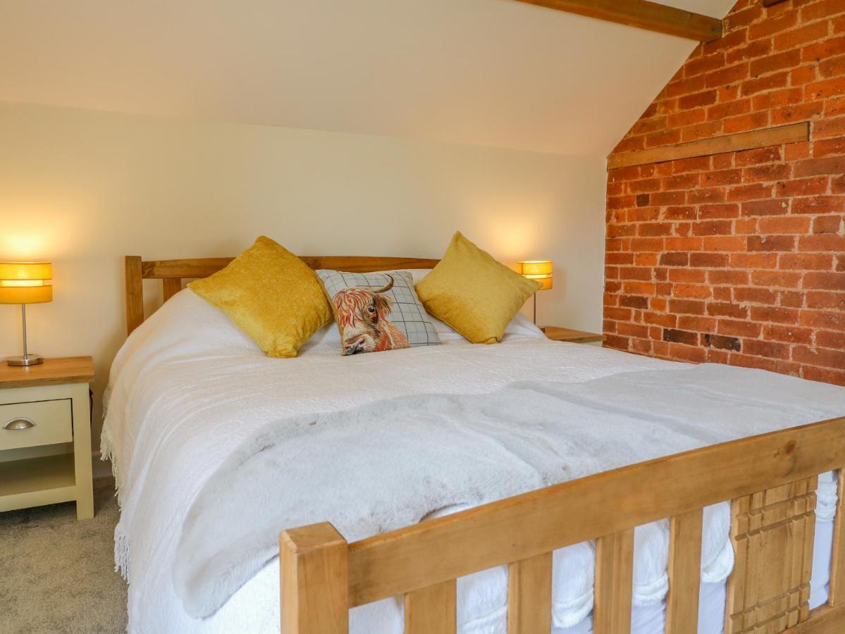 Acorn Lodge Stafford Bagian luar foto