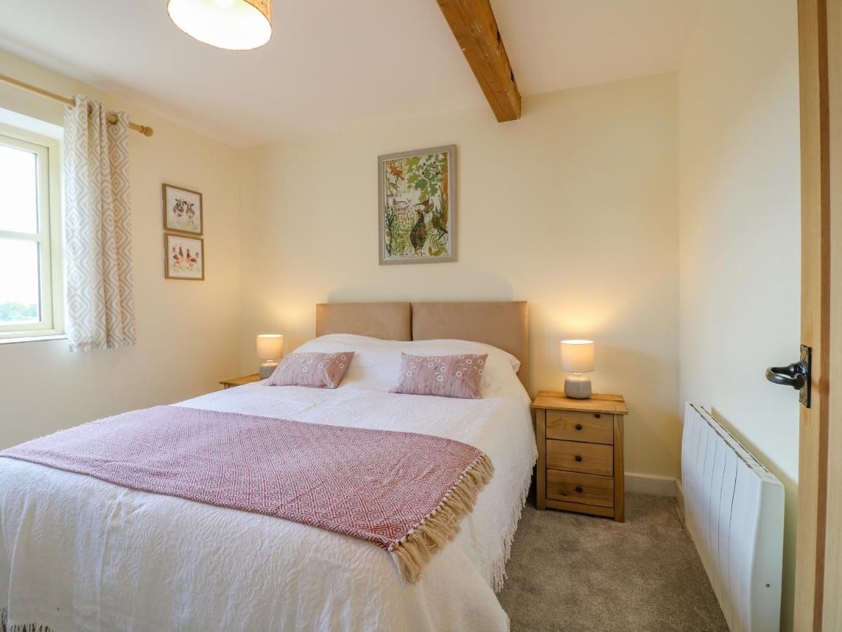 Acorn Lodge Stafford Bagian luar foto